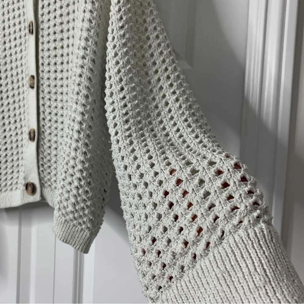 H&M Beige Button-Up Open Knit Cardigan Size US M - Picture 2 of 12